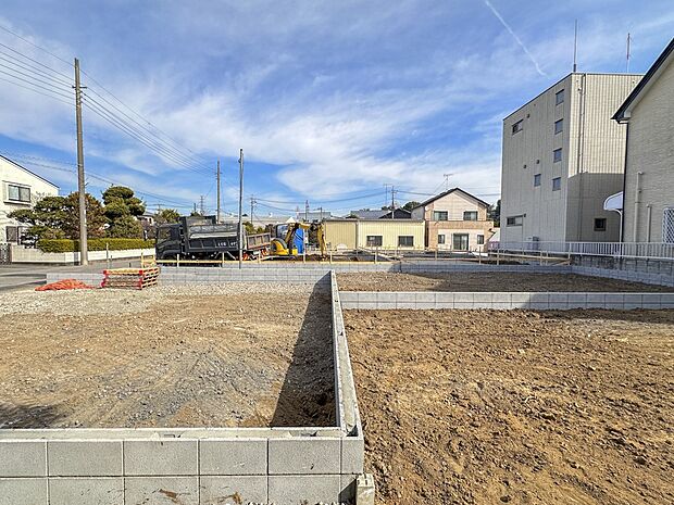 【外観】こちらの物件が少しでも気になるようでしたら、お気軽にお問合せください。人生でいちばん大きなお買い物ですので、ゆっくりご見学ください。ネット上の画像と実際の見学では、リアル感がまるで違…