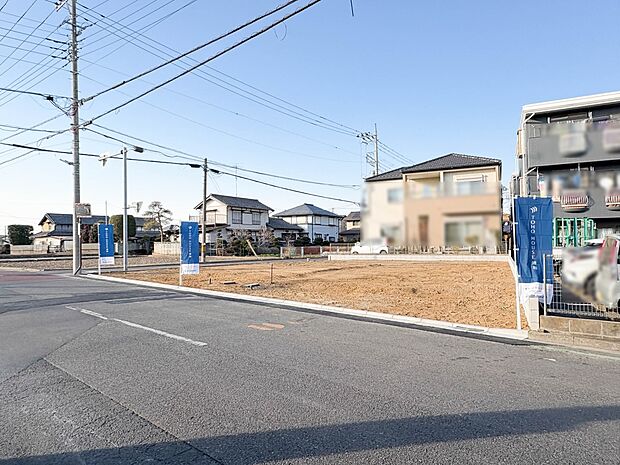 B号棟【外観】家族の温かさと陽光の暖かさ、楽しい毎日と明るい未来を予感させる「空間が織り成すひとつ先の住み心地」を演出します。