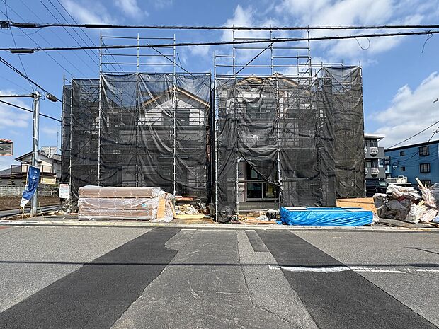 C号棟【外観】家族の温かさと陽光の暖かさ、楽しい毎日と明るい未来を予感させる「空間が織り成すひとつ先の住み心地」を演出します。