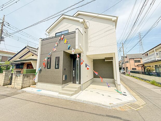 【前面道路】車の通行が少ないので、静かな住環境を維持することができます。