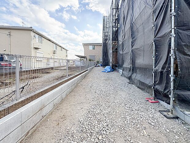 【外観】陽当りや通風性など各所に施された工夫で住みやすさを実現。部屋の大きさや周辺環境・街並など、資料には掲載していない情報が現地にはたくさんございます。是非ご確認下さい。【2号棟】
