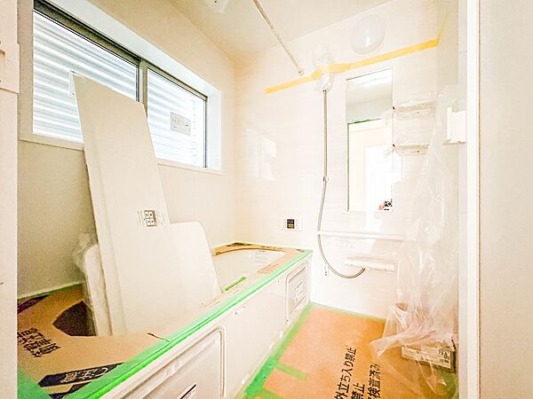 1号棟【浴室】一日の疲れを癒してくれるお風呂空間。使いやすさと上質な質感を両立して、単なる習慣から特別な時間に変わるはず。