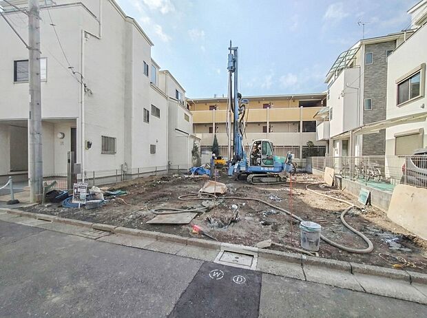 1号棟【外観】こちらの物件が少しでも気になるようでしたら、お気軽にお問合せください。人生でいちばん大きなお買い物ですので、ゆっくりご見学ください。ネット上の画像と実際の見学では、リアル感がま…