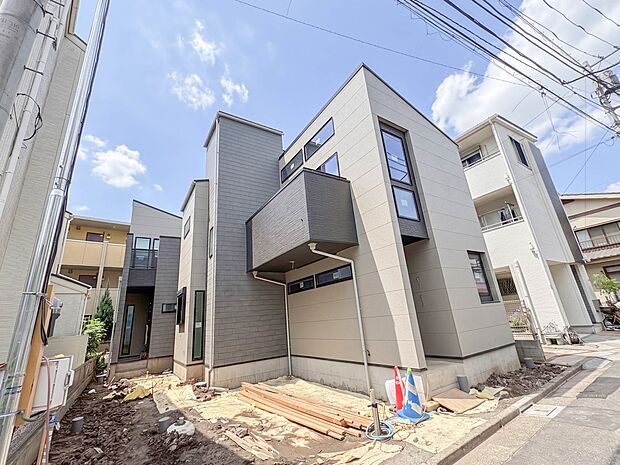 1号棟【外観】陽当りや通風性など各所に施された工夫で住みやすさを実現。部屋の大きさや周辺環境・街並など、資料には掲載していない情報が現地にはたくさんございます。是非ご確認下さい。