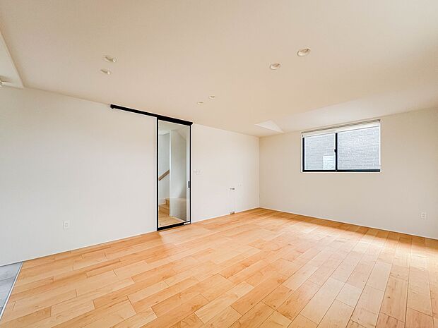 【LDK23.8帖】忙しい朝でも家族揃って食事をしたいゆとりあるダイニングスペース。