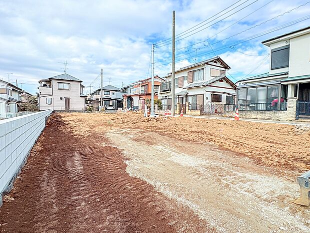 【外観】家族の温かさと陽光の暖かさ、楽しい毎日と明るい未来を予感させる「空間が織り成すひとつ先の住み心地」を演出します。