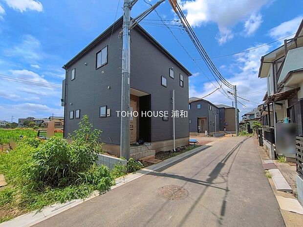 1号棟【前面道路4m】陽当りや通風性など各所に施された工夫で住みやすさを実現。部屋の大きさや周辺環境・街並など、資料には掲載していない情報が現地にはたくさんございます。是非ご確認下さい。
