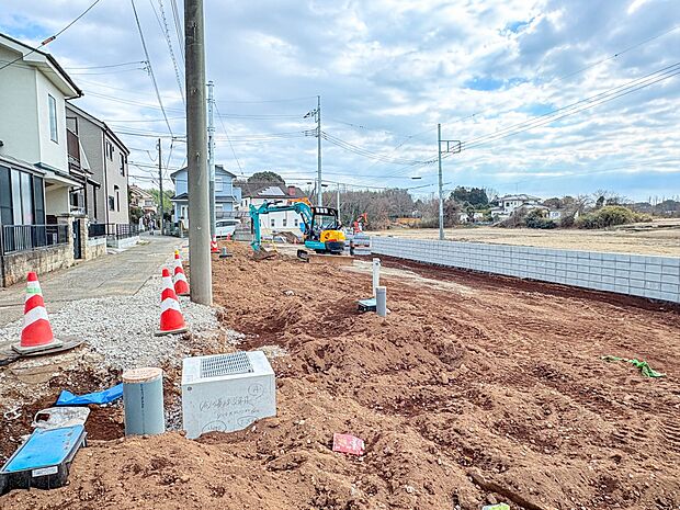 【外観】こちらの物件が少しでも気になるようでしたら、お気軽にお問合せください。人生でいちばん大きなお買い物ですので、ゆっくりご見学ください。ネット上の画像と実際の見学では、リアル感がまるで違…