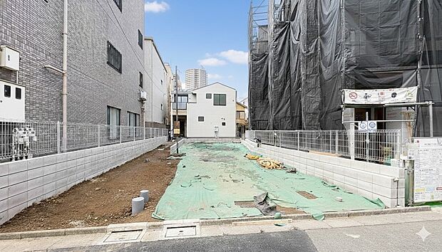 【外観】こちらの物件に少しでもご興味がありましたら、お気軽にお電話下さい。ネット上で「見えない物」「わからない事」でも、実際にご見学いただくことで、手に取るようにおわかりいただけるはずです。…