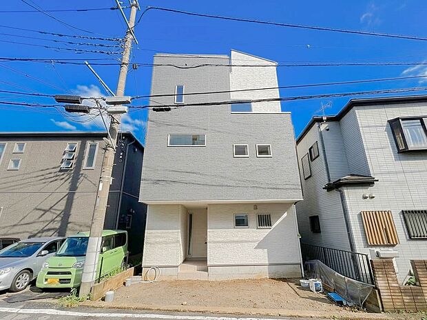 【外観】こちらの物件が少しでも気になるようでしたら、お気軽にお問合せください。人生でいちばん大きなお買い物ですので、ゆっくりご見学ください。ネット上の画像と実際の見学では、リアル感がまるで違…