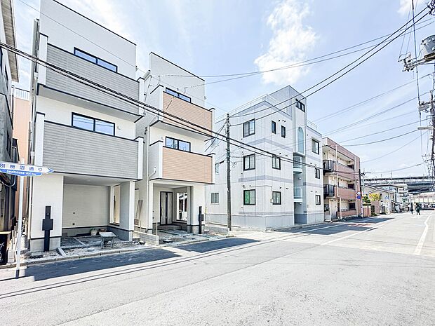 2号棟 こちらの物件が少しでも気になるようでしたら、お気軽にお問合せください。人生でいちばん大きなお買い物ですので、ゆっくりご見学ください。ネット上の画像と実際の見学では、リアル感がまるで違…