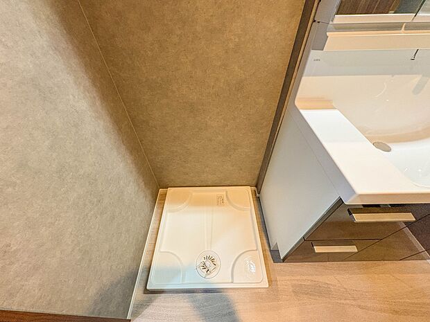 【ランドリースペース】ランドリースペースは広さもたっぷり。