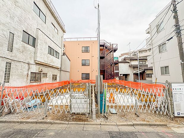 1号棟 こちらの物件が少しでも気になるようでしたら、お気軽にお問合せください。人生でいちばん大きなお買い物ですので、ゆっくりご見学ください。ネット上の画像と実際の見学では、リアル感がまるで違…