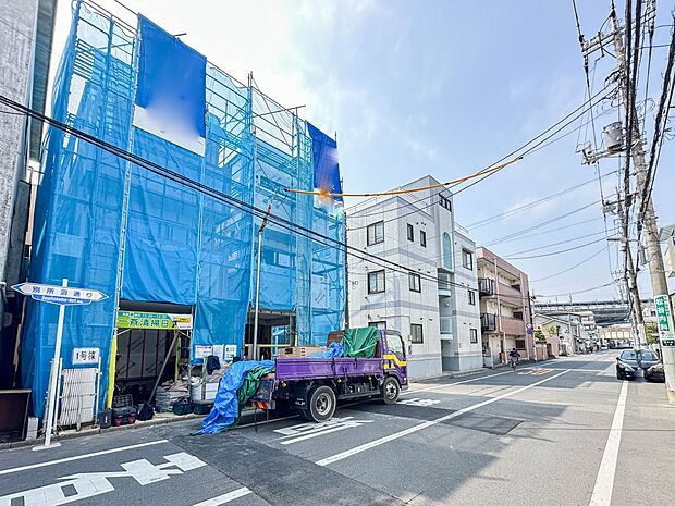 1号棟【前面道路9.54?】車の通行が少ないので、静かな住環境を維持することができます。