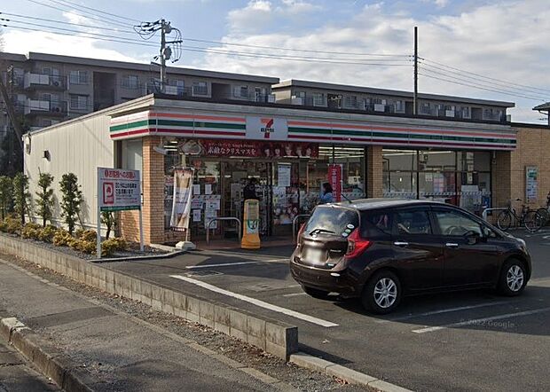 コンビニ 450m セブンイレブンさいたま八王子5丁目店(セブンイレブンは近くて便利を掲げています。近くとは、心の近さ。便利とはモノが期待以上の品質でお客さまに届くこと。セブン銀行など新しい…