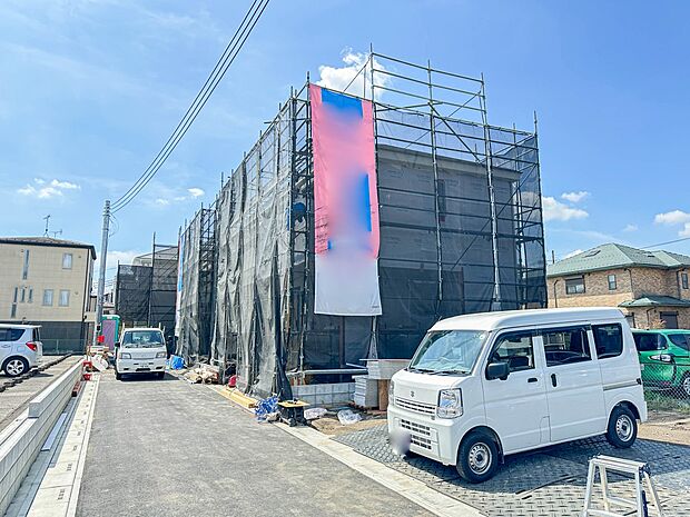 【前面道路4m】車の通行が少ないので、静かな住環境を維持することができます。