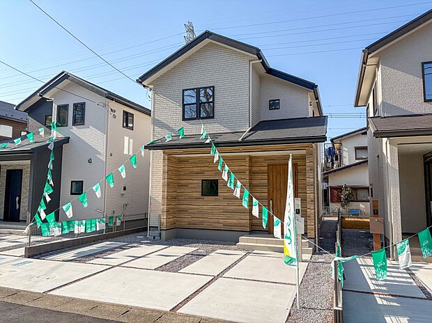 2号棟【外観】陽当りや通風性など各所に施された工夫で住みやすさを実現。部屋の大きさや周辺環境・街並など、資料には掲載していない情報が現地にはたくさんございます。是非ご確認下さい。