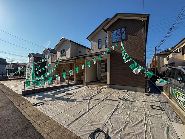 1号棟【外観】陽当りや通風性など各所に施された工夫で住みやすさを実現。部屋の大きさや周辺環境・街並など、資料には掲載していない情報が現地にはたくさんございます。是非ご確認下さい。