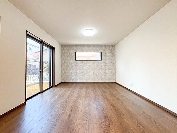 【LDK17.1帖】忙しい朝でも家族揃って食事をしたいゆとりあるダイニングスペース。