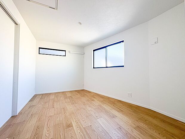 【居室6.7帖】こちらの物件が少しでも気になるようでしたら、お気軽にお問合せください。人生でいちばん大きなお買い物ですので、ゆっくりご見学ください。ネット上の画像と実際の見学では、リアル感が…