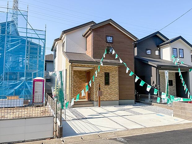4号棟【外観】陽当りや通風性など各所に施された工夫で住みやすさを実現。部屋の大きさや周辺環境・街並など、資料には掲載していない情報が現地にはたくさんございます。是非ご確認下さい。
