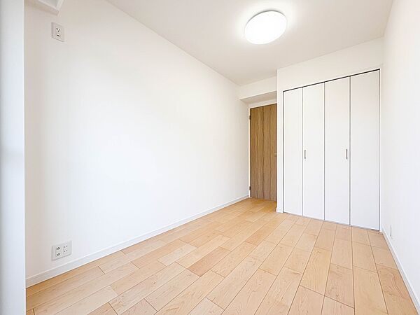 【居室4.4帖】充実した生活は伸びやかな居室空間から始まります。快適に・伸びやかに。心の潤いを求める方々へ。