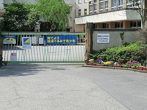 小学校 450m 原町小学校(昭和34年に開校しました。教育目標はなかよく、かしこく、たくましく。気力あふれる児童の育成を目指しています。地域に愛される学校となるよう教職員が思考をひとつにし…