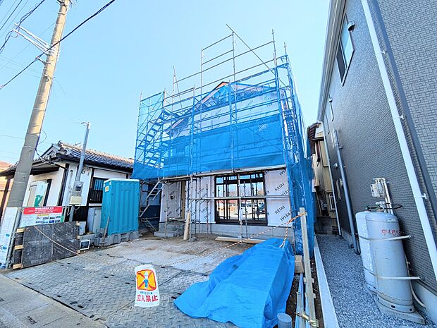 カースペース2台可。車が1台なら、来客用の駐車場や、駐輪スペースとしてご活用ください。