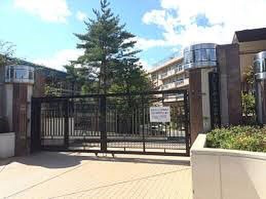 中学校 1900m さいたま市立三室中学校(さいたま市立三室中学校 徒歩25分)