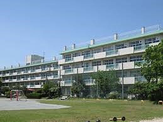 小学校 1500m さいたま市立三室小学校 (さいたま市立三室小学校 徒歩21分)