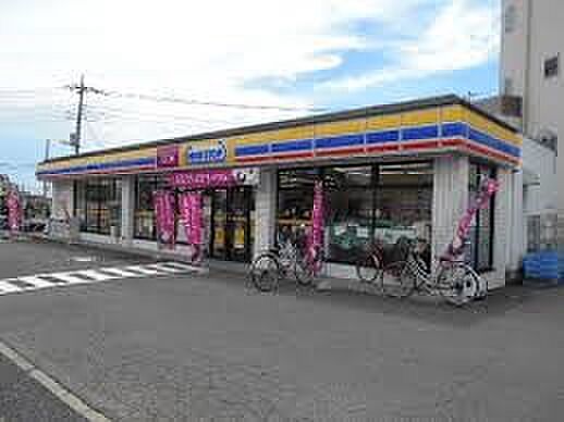 コンビニ 350m ミニストップ 浦和木崎店 (ミニストップ 浦和木崎店 徒歩5分)