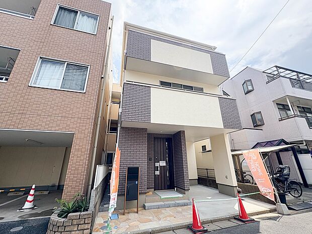 【現地土地写真】ここから始まる「日常」はご家族にとってかけがえのない時間となります。少しでも豊かに、快適に。そんな想いから本邸宅は生まれました。