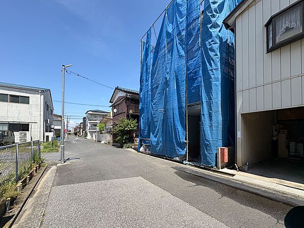 【外観】家は一生のお買物。自分ならではの家族ならではの、家にしたい。書斎を設ける。子どものプレイングルームを設ける。趣味のオーディオルームを設置する。夢を追うオンリーワンの家です。