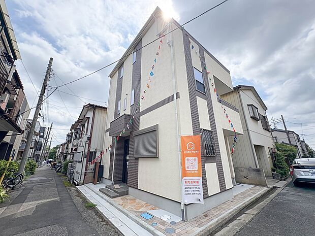 【前面道路】車の通行が少ないので、静かな住環境を維持することができます。