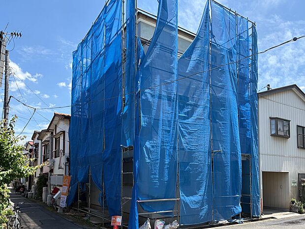 【前面道路】車の通行が少ないので、静かな住環境を維持することができます。