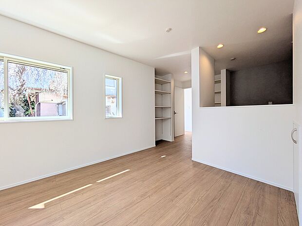 家族そろって、お話ししながら、お料理を創る、食べる。ダイニングンならではの家族の風景です。家族との楽しい食事が好き。