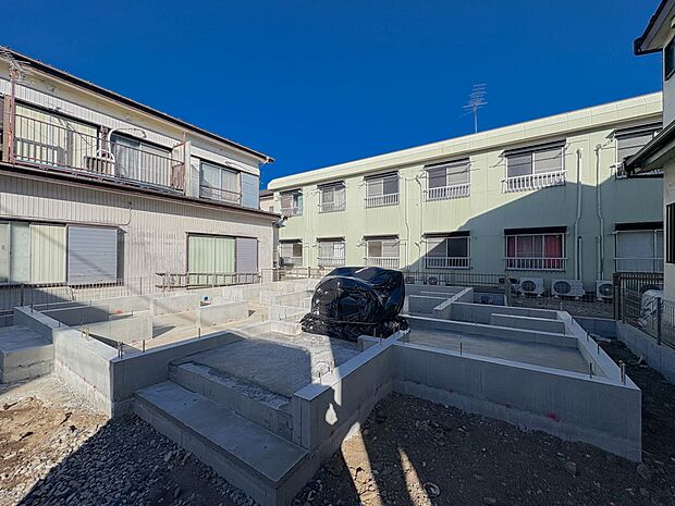 【庭】プランター等をおいてガーデニングが楽しめます。