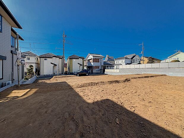 【外観】こちらの物件に少しでもご興味がありましたら、お気軽にお電話下さい。ネット上で「見えない物」「わからない事」でも、実際にご見学いただくことで、手に取るようにおわかりいただけるはずです。…