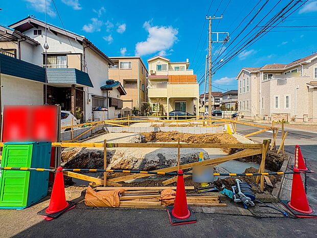 【外観】家族の温かさと陽光の暖かさ、楽しい毎日と明るい未来を予感させる「空間が織り成すひとつ先の住み心地」を演出します。