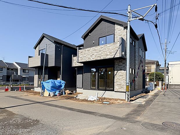 【外観】家族の温かさと陽光の暖かさ、楽しい毎日と明るい未来を予感させる「空間が織り成すひとつ先の住み心地」を演出します。