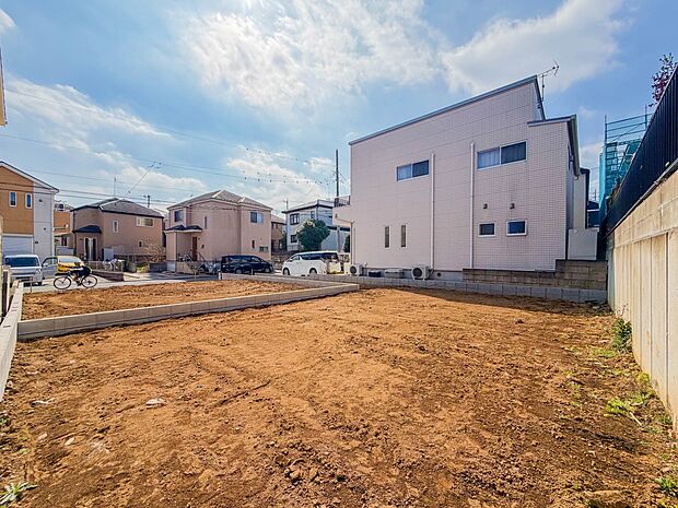 【外観-2号棟-】こちらの物件に少しでもご興味がありましたら、お気軽にお電話下さい。ネット上で「見えない物」「わからない事」でも、実際にご見学いただくことで、手に取るようにおわかりいただける…