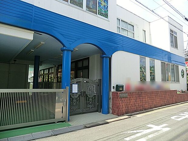 幼稚園・保育園 300m 桜美林幼稚園(桜美林幼稚園(「おべりんようちえん」と読むこの幼稚園は、学校法人桜美林学園が運営し、1980年に開園しました。キリスト教系の幼稚園で「知・情・体の三位…
