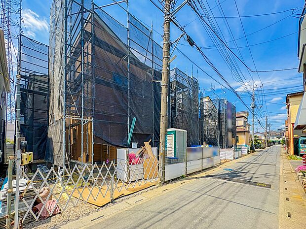 【前面道路】車の通行が少ないので、静かな住環境を維持することができます。