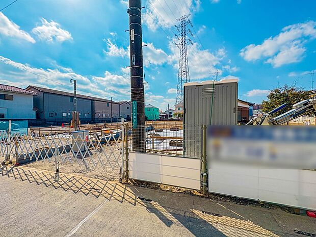 【前面道路】車の通行が少ないので、静かな住環境を維持することができます。