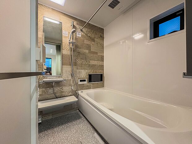 1号棟【浴室】  浴室テレビ付き！入浴が楽しみになるミラバスビジョン・ミラブルシャワー搭載
