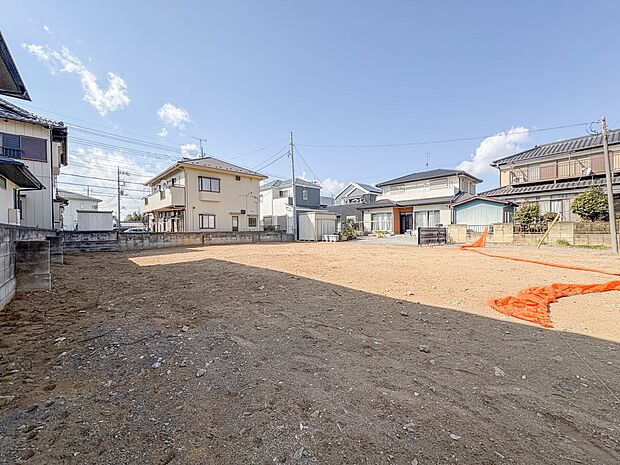 【外観】ここから始まる「日常」はご家族にとってかけがえのない時間となります。少しでも豊かに、快適に。そんな想いから本邸宅は生まれました。　