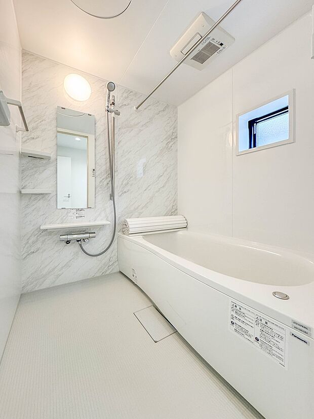 【浴室】一日の疲れを癒してくれるお風呂空間。使いやすさと上質な質感を両立して、単なる習慣から特別な時間に変わるはず。