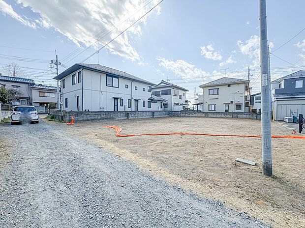 【前面道路4m】陽当りや通風性など各所に施された工夫で住みやすさを実現。部屋の大きさや周辺環境・街並など、資料には掲載していない情報が現地にはたくさんございます。是非ご確認下さい。