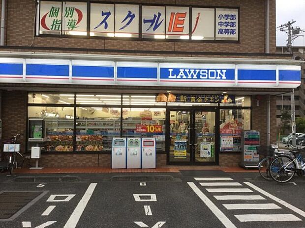 コンビニ 550m ローソンさいたま指扇(新・企業スローガンは「マチのほっとステーション」。「圧倒的な美味しさ」「人への優しさ」「地球(マチ)への優しさ」の3つの約束で社会の課題に応えていき…