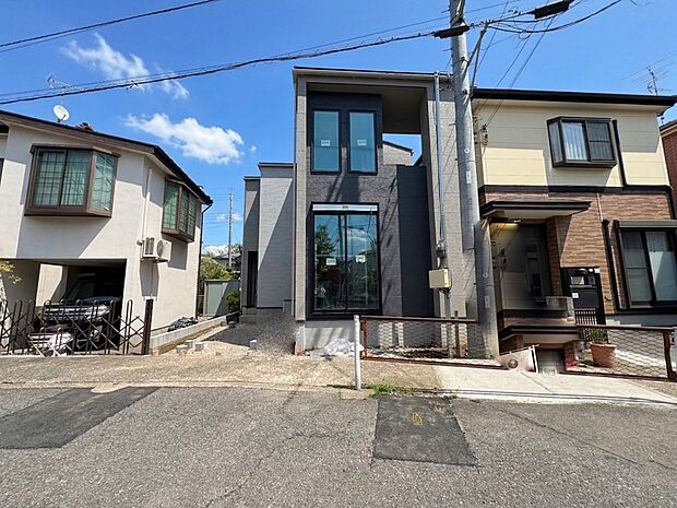 【外観】家の良し悪しだけでなく周辺環境も重要なポイント。